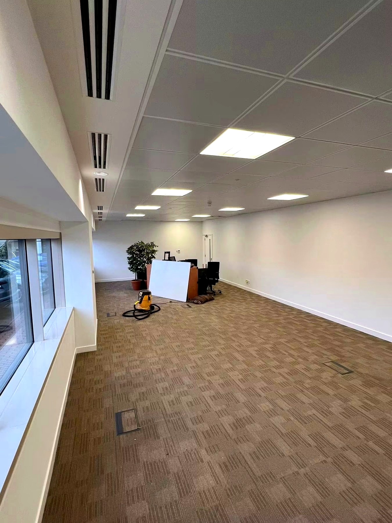 Finished commercial room